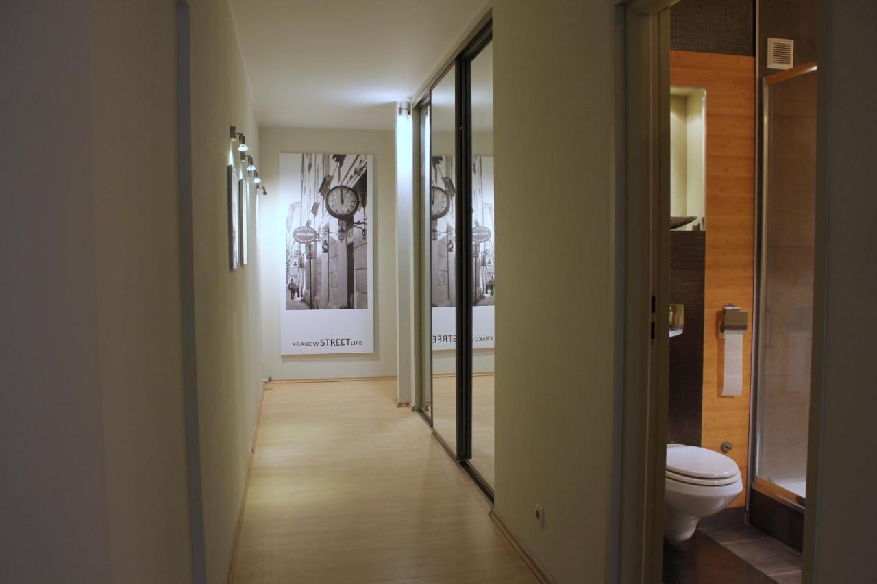 Apartment With Garden In City Center Krakow Bagian luar foto