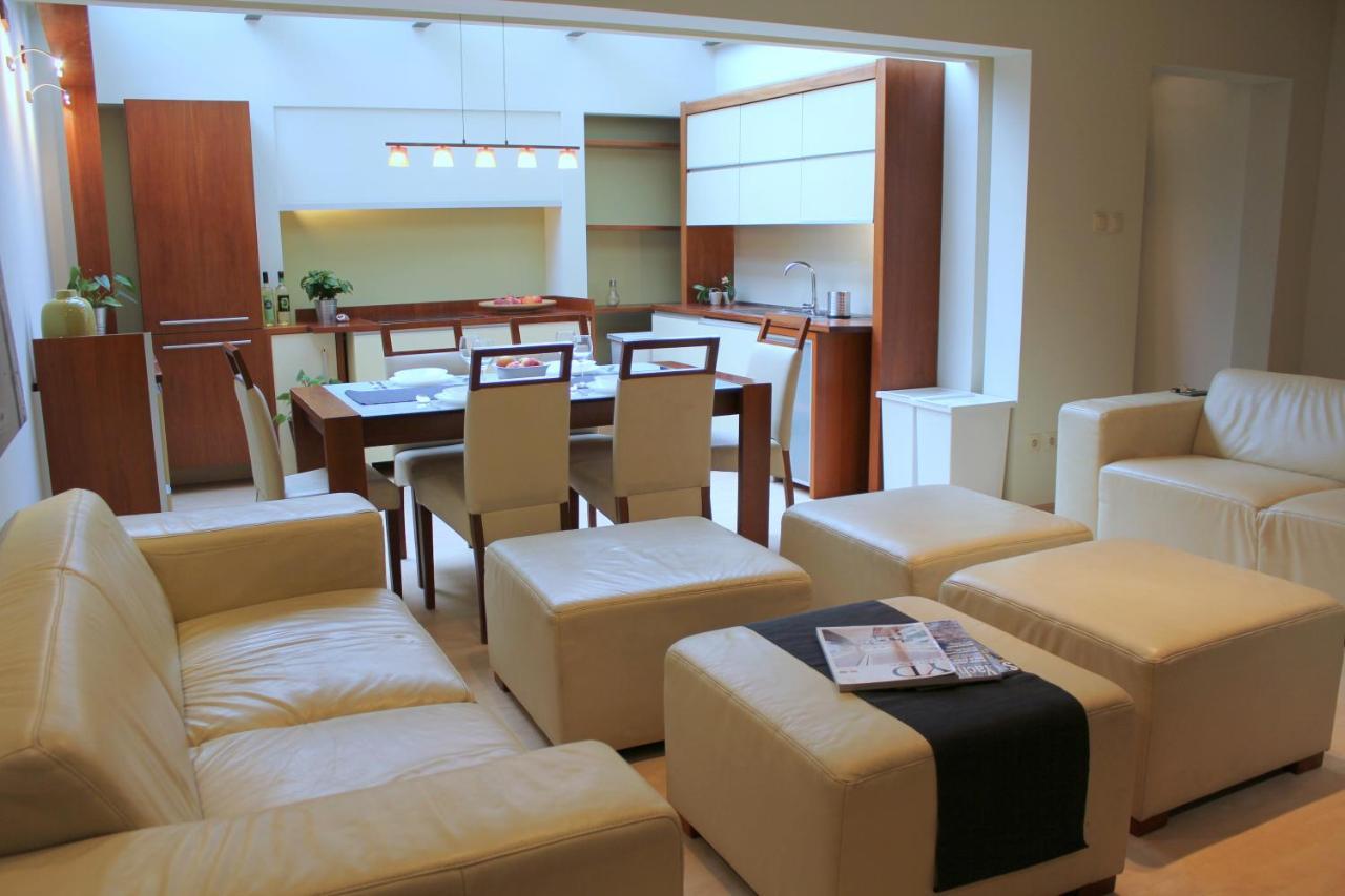 Apartment With Garden In City Center Krakow Bagian luar foto