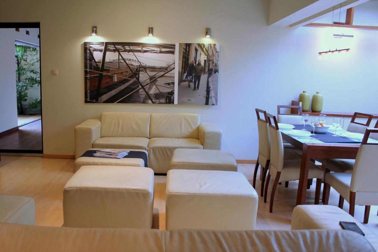 Apartment With Garden In City Center Krakow Bagian luar foto